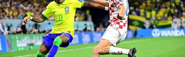 GA黄金甲平台-巴西9名前锋无一称职右翼！拉菲尼亚安东尼谁更烂？