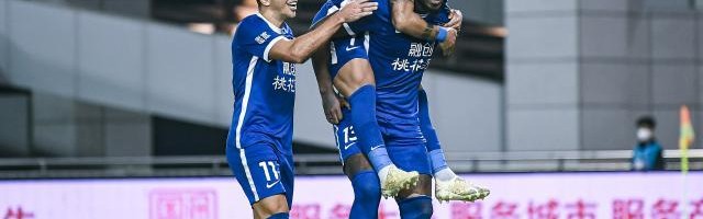 三镇强势连胜演绎群狼共舞 单场35次射门宣告冲冠