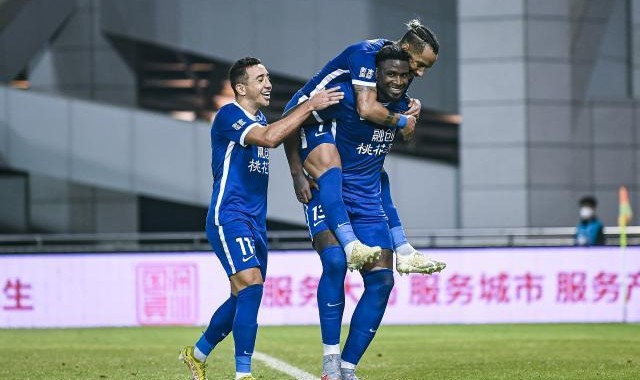 三镇强势连胜演绎群狼共舞 单场35次射门宣告冲冠