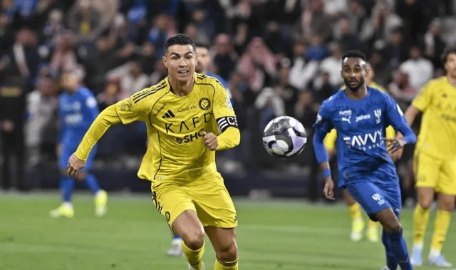 GA黄金甲登录入口-球报：C罗将继续等待拖欠薪资问题得到解决后，再回归赛场